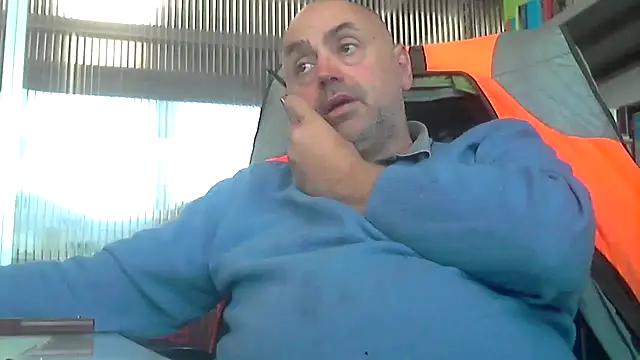 Snapshot of pantomax chatting on 10-03-25, 10:50 pantomax online show from 10-03-25, 10:50