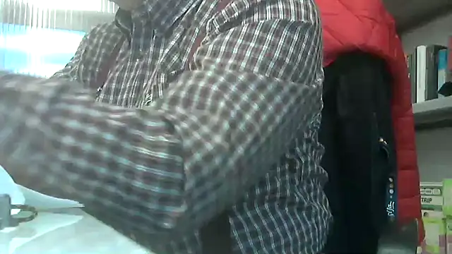 Snapshot of pantomax chatting on 01-23-25, 10:43 pantomax online show from 01-23-25, 10:43