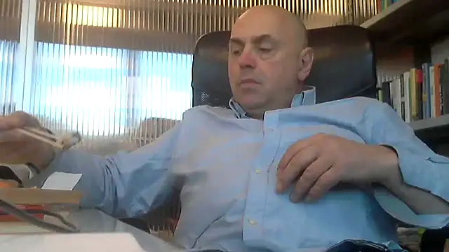 Snapshot of pantomax chatting on 12-20-24, 12:38 pantomax online show from 12-20-24, 12:38