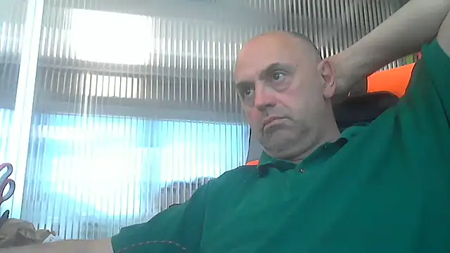 Snapshot of pantomax chatting on 06-19-26, 10:54 pantomax online show from 06-19-26, 10:54