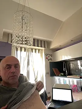 Snapshot of pantomax chatting on 02-05-25, 03:31 pantomax online show from 02-05-25, 03:31