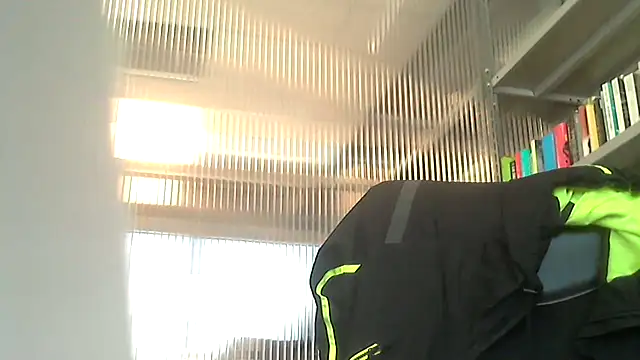 Snapshot of pantomax chatting on 04-24-26, 10:28 pantomax online show from 04-24-26, 10:28