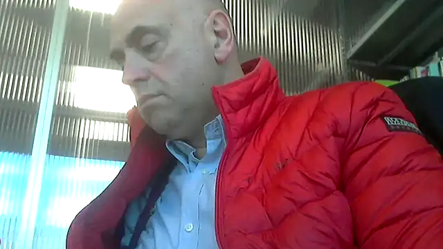 Snapshot of pantomax chatting on 12-29-24, 10:23 pantomax online show from 12-29-24, 10:23