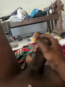 Snapshot of tamil000000 chatting on 01-12-25, 09:51 tamil000000 online show from 01-12-25, 09:51