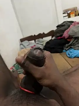 Snapshot of tamil000000 chatting on 01-20-25, 07:04 tamil000000 online show from 01-20-25, 07:04