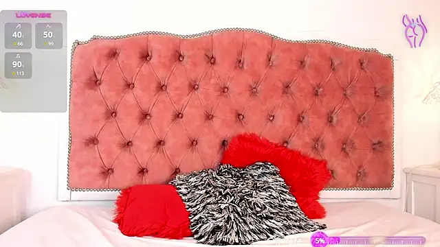 Snapshot of amberlitle chatting on 03-07-25, 12:01 amberlitle online show from 03-07-25, 12:01