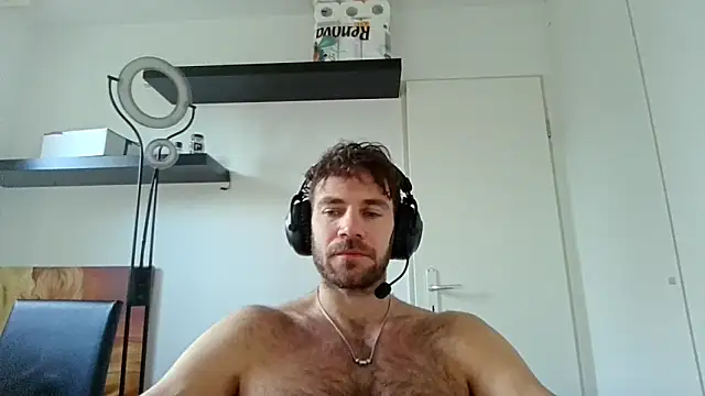 alpha-hunk online show from 11-29-25, 09:53
