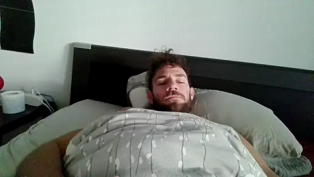 Snapshot of alpha-hunk chatting on 10-04-25, 06:48 alpha-hunk online show from 10-04-25, 06:48
