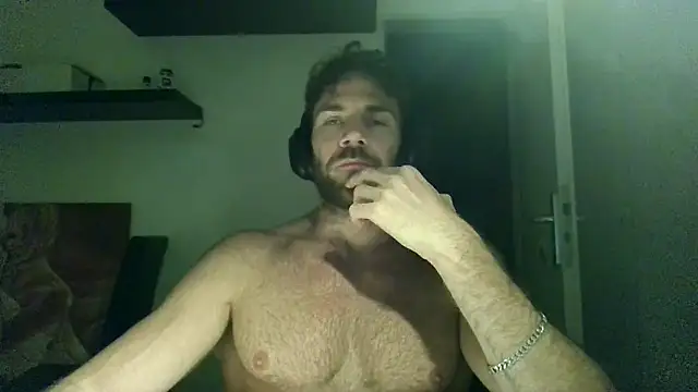 Snapshot of alpha-hunk chatting on 10-03-25, 06:42 alpha-hunk online show from 10-03-25, 06:42