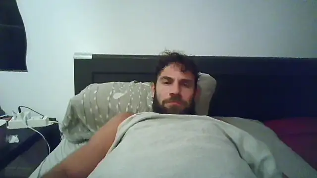 Snapshot of alpha-hunk chatting on 10-16-25, 07:55 alpha-hunk online show from 10-16-25, 07:55