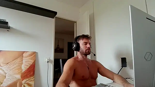 alpha-hunk online show from 07-19-26, 09:28