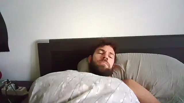 alpha-hunk online show from 10-25-25, 08:35