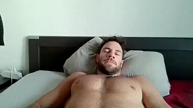 Snapshot of alpha-hunk chatting on 09-21-25, 07:13 alpha-hunk online show from 09-21-25, 07:13