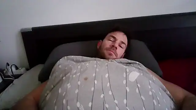 alpha-hunk online show from 12-17-25, 09:14