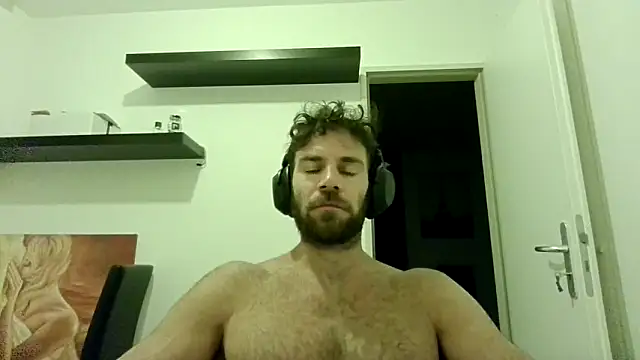 Snapshot of alpha-hunk chatting on 10-10-25, 06:20 alpha-hunk online show from 10-10-25, 06:20