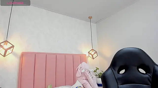 MAYROBERTSS online show from 01-28-25, 12:22
