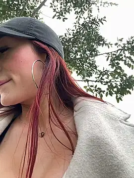 ariiel  online show from 12-17-25, 04:12