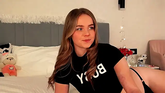 SIlviaBeyt online show from 10-29-25, 08:41