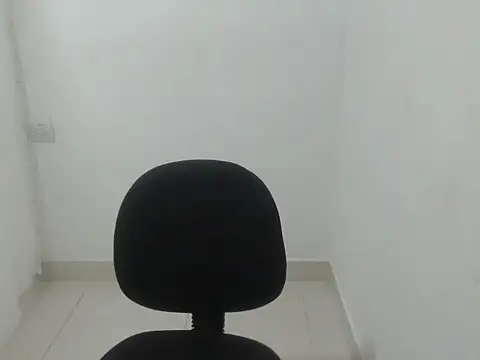 Snapshot of estefania224 chatting on 02-14-26, 02:23 estefania224 online show from 02-14-26, 02:23