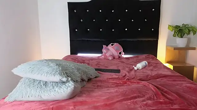 Snapshot of andrew_kamy chatting on 03-21-25, 12:51 andrew kamy online show from 03-21-25, 12:51