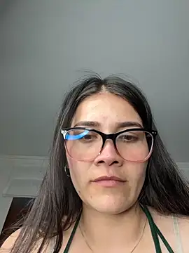 Snapshot of aurora_divine chatting on 10-14-25, 11:04 aurora divine online show from 10-14-25, 11:04