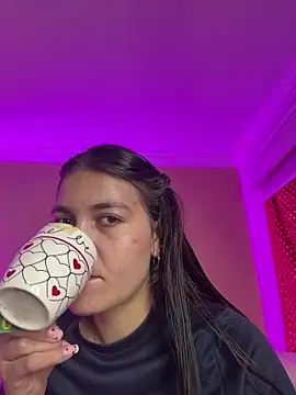 Snapshot of aurora_divine chatting on 02-07-26, 01:52 aurora divine online show from 02-07-26, 01:52