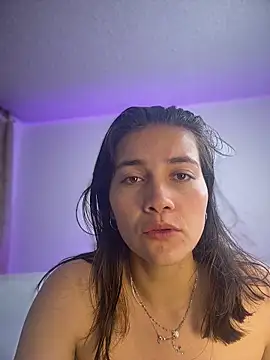Snapshot of aurora_divine chatting on 05-29-26, 08:59 aurora divine online show from 05-29-26, 08:59