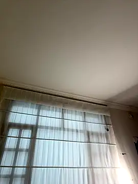 aurora divine online show from 10-26-25, 01:11