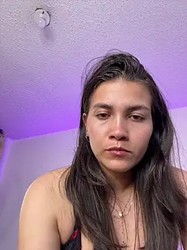 Snapshot of aurora_divine chatting on 04-30-26, 06:59 aurora divine online show from 04-30-26, 06:59