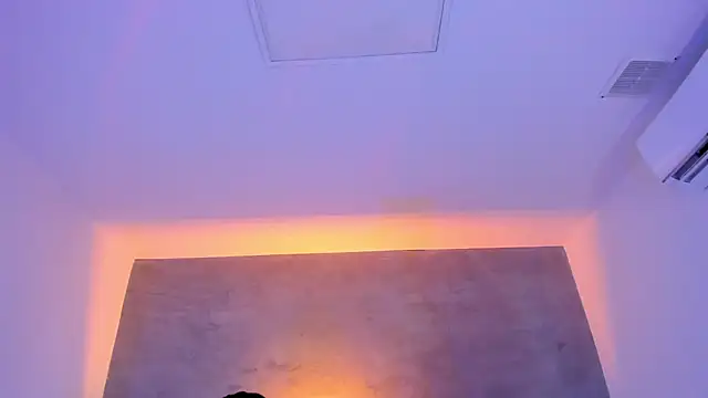 Snapshot of maddy_walker chatting on 09-28-25, 08:16 maddy walker online show from 09-28-25, 08:16