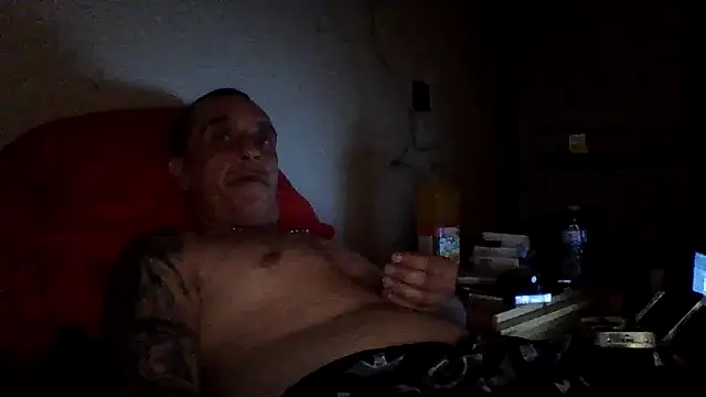 CandiedPompano online show from 11-16-25, 03:44