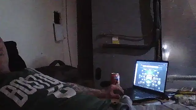 CandiedPompano online show from 10-27-25, 09:38