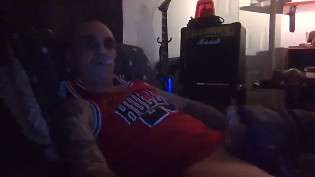 CandiedPompano online show from 12-04-25, 06:51