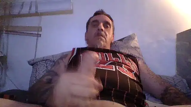 CandiedPompano online show from 06-17-26, 04:01