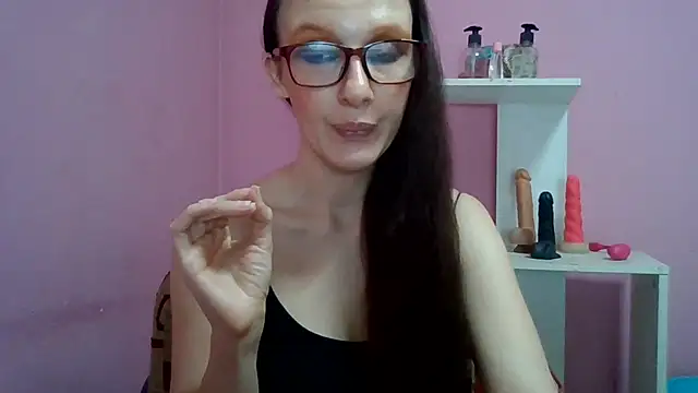 Snapshot of LolaBoobs chatting on 06-17-26, 10:58 LolaBoobs online show from 06-17-26, 10:58