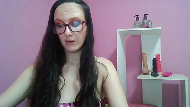 Snapshot of LolaBoobs chatting on 05-15-26, 07:39 LolaBoobs online show from 05-15-26, 07:39