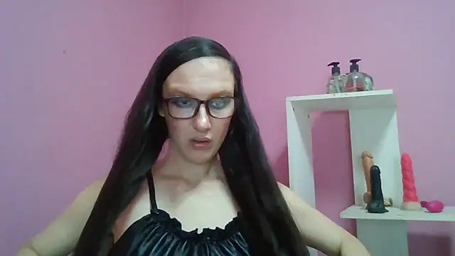 Snapshot of LolaBoobs chatting on 05-14-26, 07:38 LolaBoobs online show from 05-14-26, 07:38