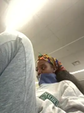 choclatepeaach online show from 12-19-25, 11:18