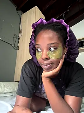 choclatepeaach online show from 12-16-25, 01:59