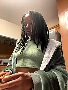 Snapshot of choclatepeaach chatting on 10-29-25, 02:49 choclatepeaach online show from 10-29-25, 02:49