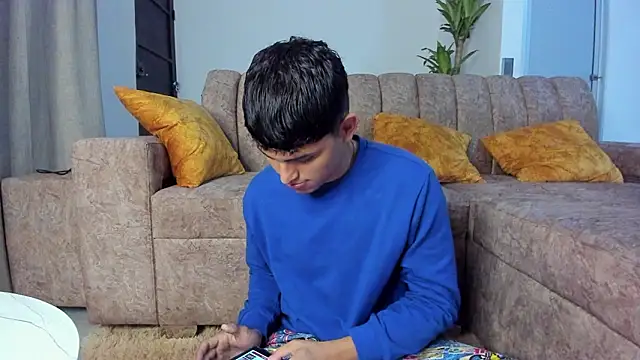 Snapshot of Lyam_ap chatting on 02-01-26, 04:00 Lyam ap online show from 02-01-26, 04:00