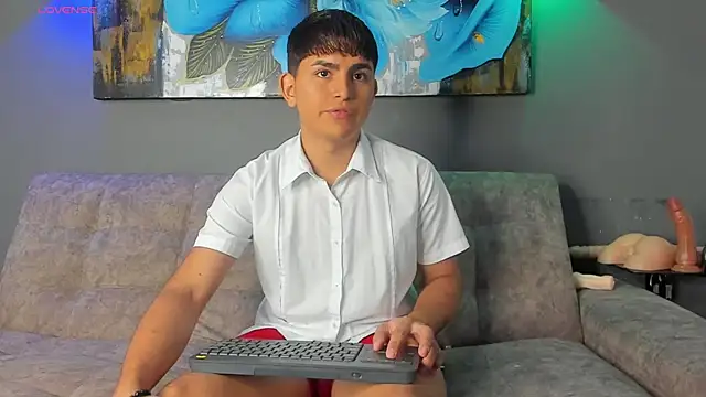 Snapshot of Lyam_ap chatting on 12-04-25, 08:46 Lyam ap online show from 12-04-25, 08:46