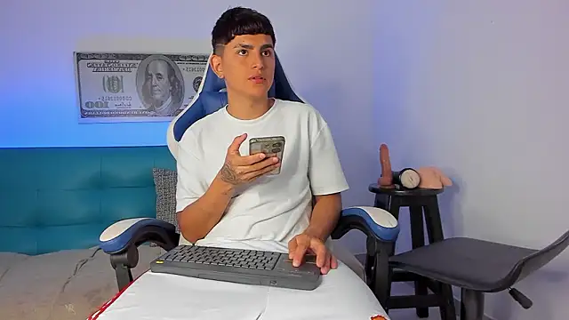 Lyam ap online show from 03-22-26, 09:38