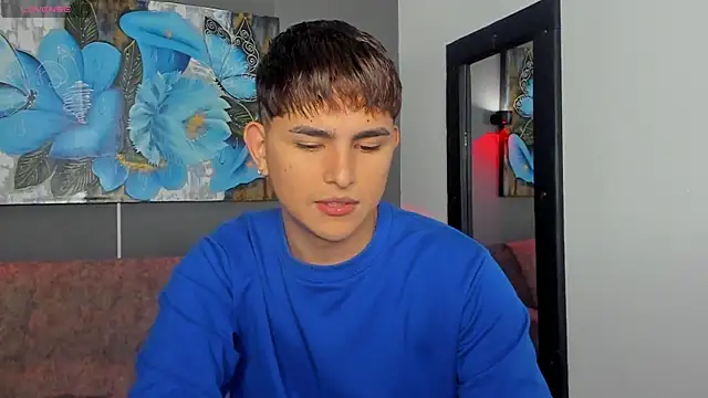 Snapshot of Lyam_ap chatting on 12-22-25, 09:09 Lyam ap online show from 12-22-25, 09:09