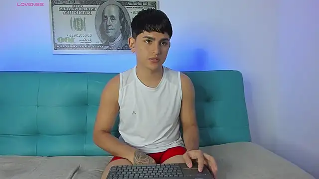 Snapshot of Lyam_ap chatting on 01-14-26, 11:03 Lyam ap online show from 01-14-26, 11:03