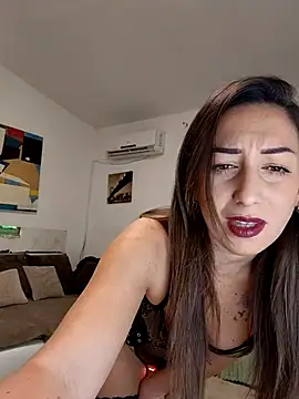 Snapshot of feetqueen96 chatting on 02-19-26, 03:09 feetqueen96 online show from 02-19-26, 03:09