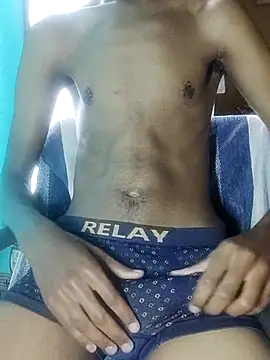 Snapshot of skinnybuddy chatting on 11-19-25, 10:04 skinnybuddy online show from 11-19-25, 10:04