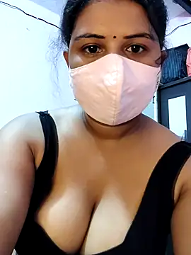 Snapshot of Dr_Chhaya chatting on 07-15-26, 06:31 Dr Chhaya online show from 07-15-26, 06:31