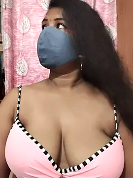 Snapshot of Dr_Chhaya chatting on 07-13-26, 05:07 Dr Chhaya online show from 07-13-26, 05:07