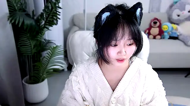Snapshot of Sheep-1 chatting on 03-07-25, 11:07 Sheep-1 online show from 03-07-25, 11:07